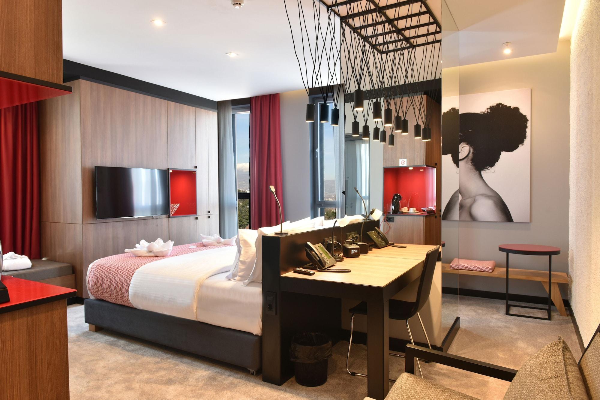 Hotel Panoramika Design & Spa سكوبجي المظهر الخارجي الصورة